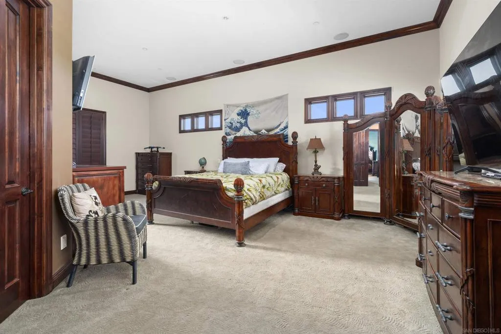 2882 Conestoga Circle, Alpine, California 91901 home-pic-44