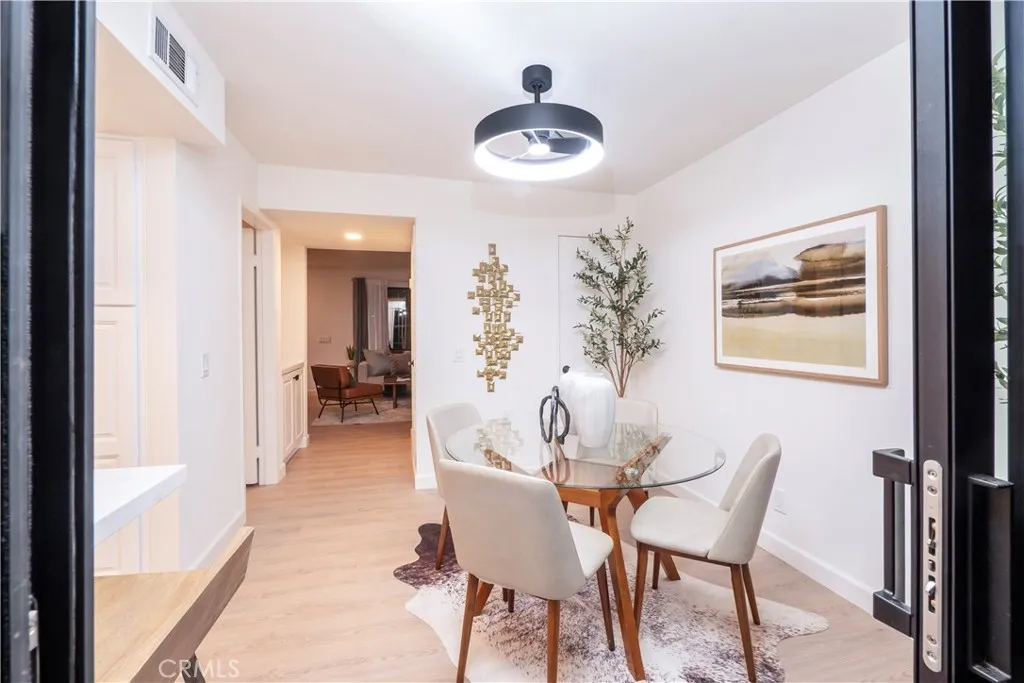 1013 W Linden Street 2, Riverside, California 92507 home-pic-9