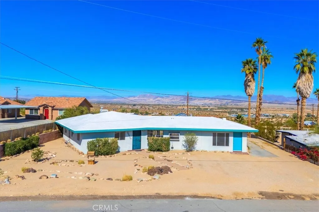 73484 Desert Trail, 29 Palms, California 92277 home-pic-2