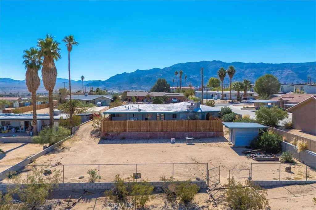 73484 Desert Trail, 29 Palms, California 92277 home-pic-39