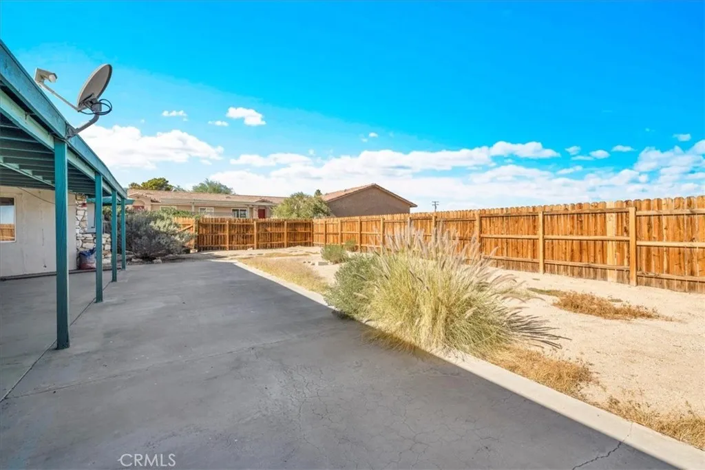 73484 Desert Trail, 29 Palms, California 92277 home-pic-33