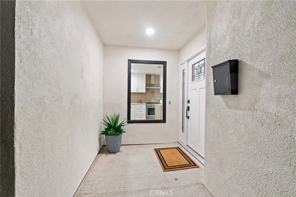 17227 Minnehaha Street, Granada Hills, California 91344 home-pic-1