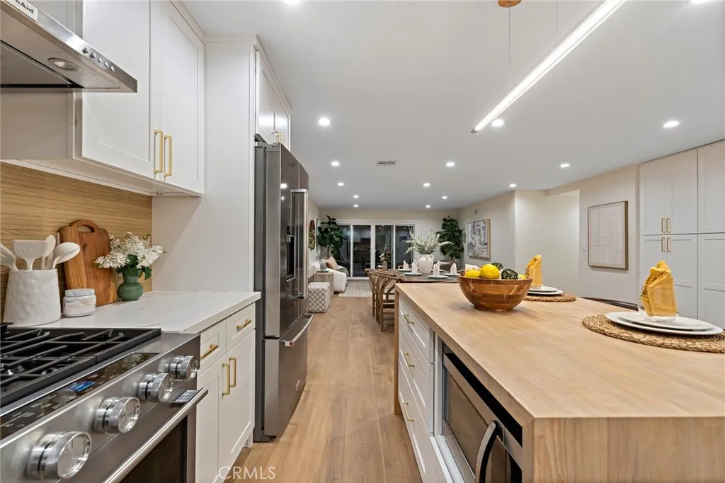 17227 Minnehaha Street, Granada Hills, California 91344 home-pic-14