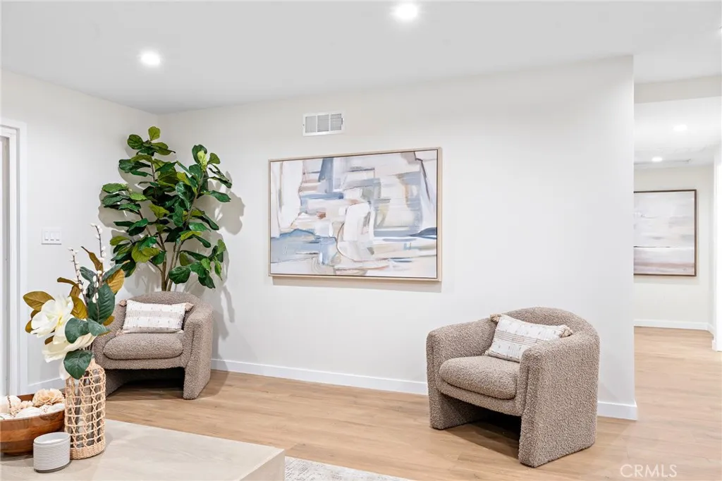 17227 Minnehaha Street, Granada Hills, California 91344 home-pic-11