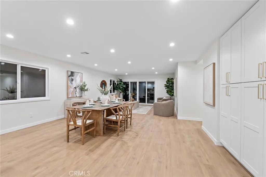 17227 Minnehaha Street, Granada Hills, California 91344 home-pic-3