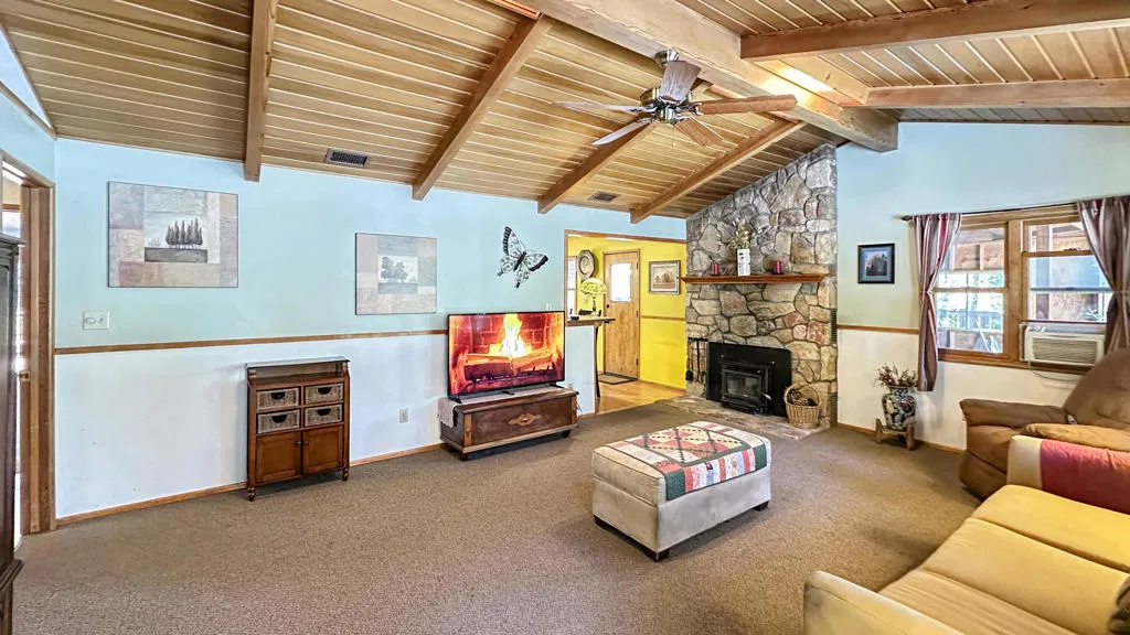 26748 Mcmahan, Idyllwild, California 92549 home-pic-2