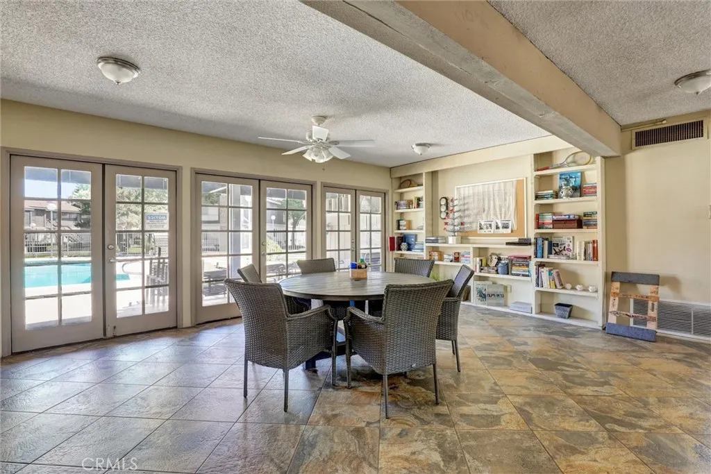 2813 S Fairview Street G, Santa Ana, California 92704 home-pic-15