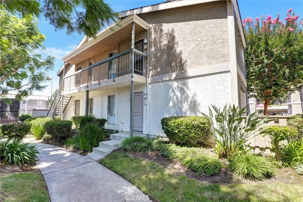 2813 S Fairview Street G, Santa Ana, California 92704 home-pic-14