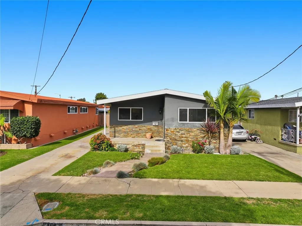 1567 W 213th, Torrance, California 90501 home-pic-0