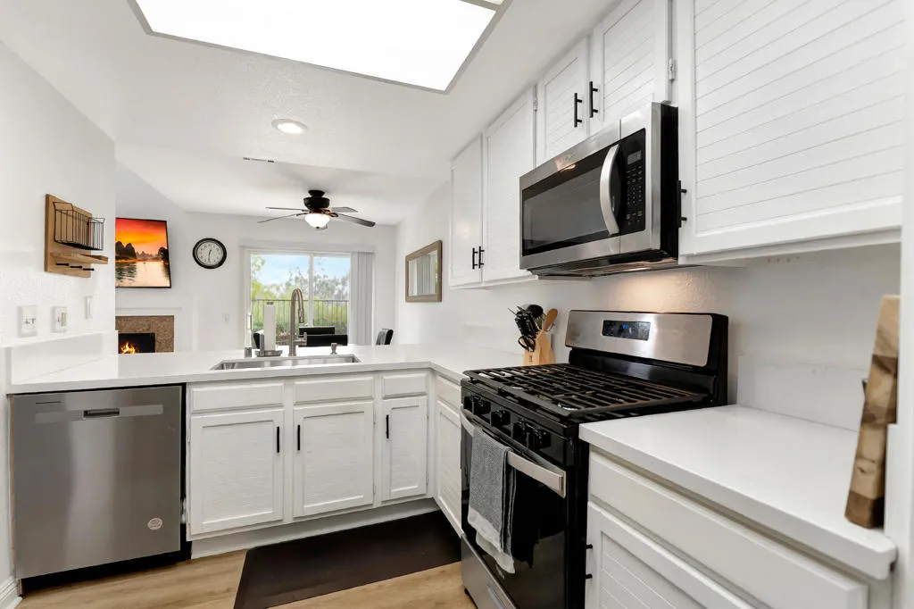3243 Southdowns Drive, Chino Hills, California 91709 home-pic-10