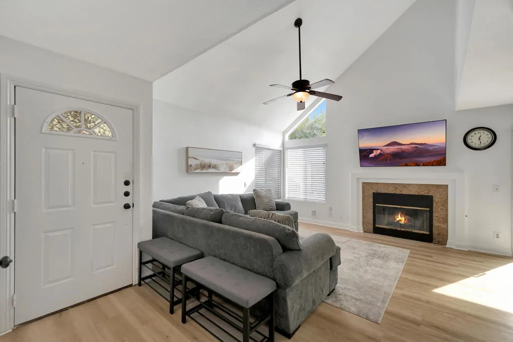 3243 Southdowns Drive, Chino Hills, California 91709 home-pic-2