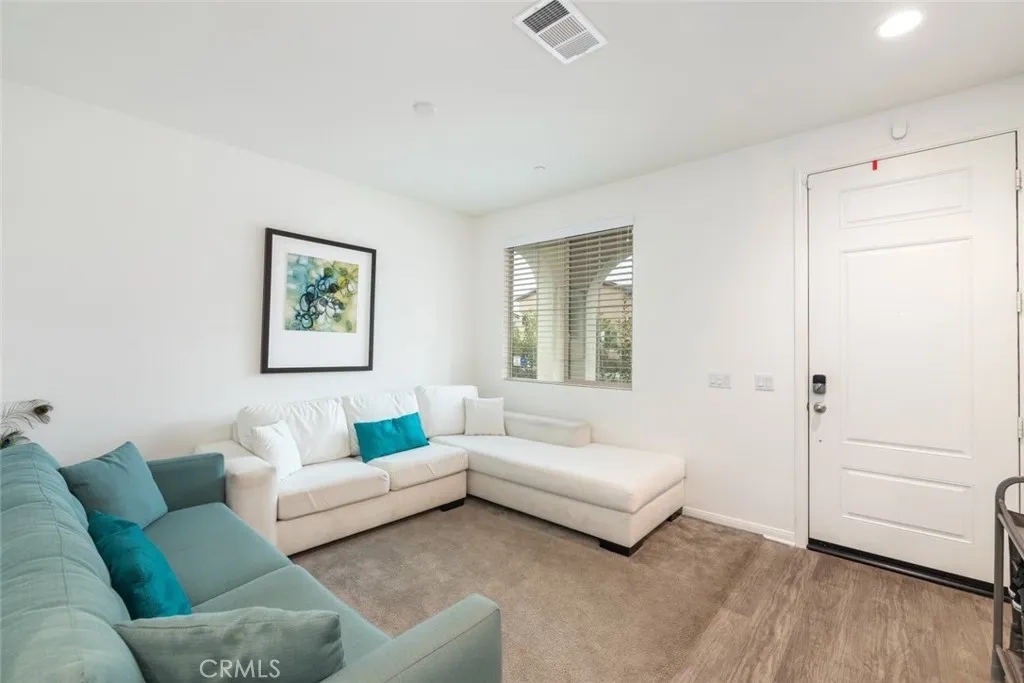 29081 Soraya, Lake Elsinore, California 92530 home-pic-11