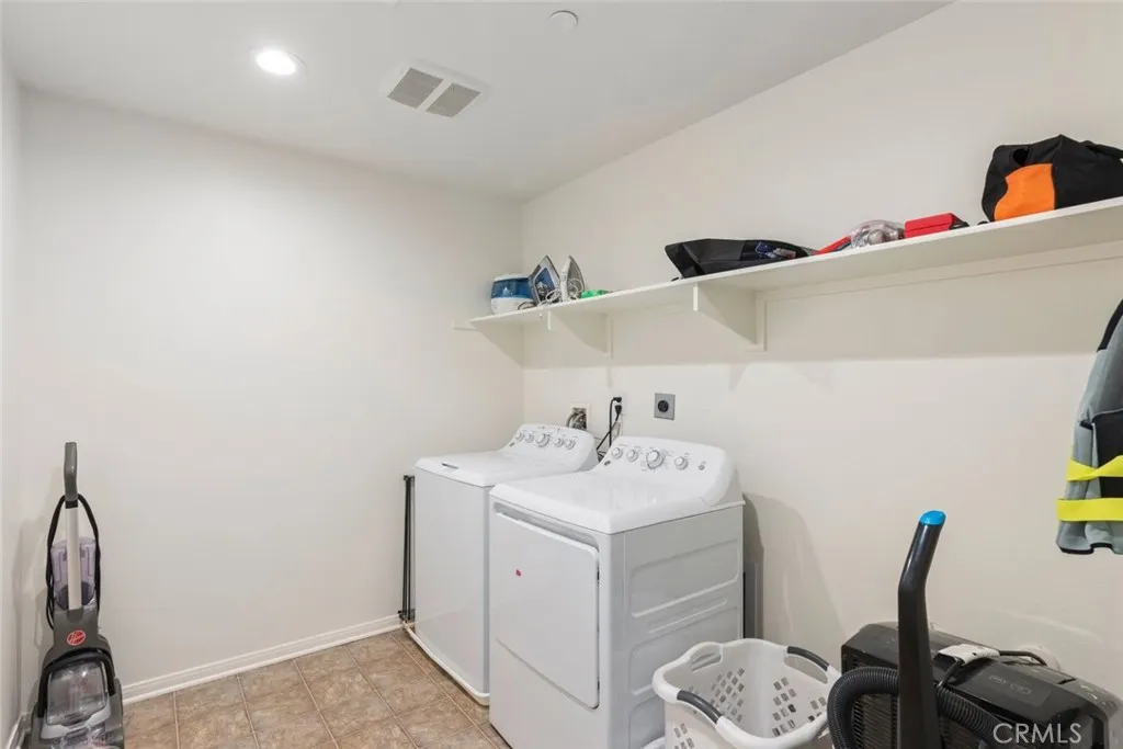 29081 Soraya, Lake Elsinore, California 92530 home-pic-26