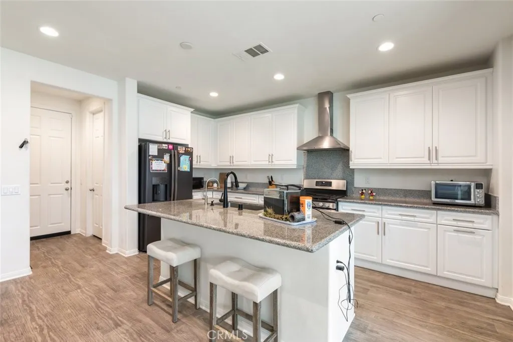 29081 Soraya, Lake Elsinore, California 92530 home-pic-17