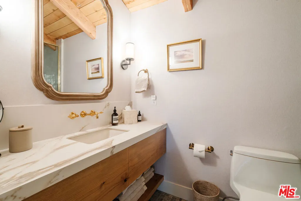 28805 North Shore Road, Lake Arrowhead, California 92352 home-pic-19