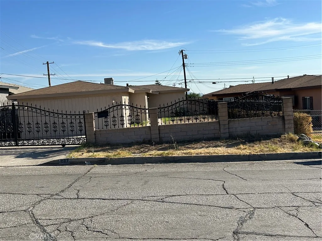 287 E 48th, San Bernardino, California 92404 home-pic-0