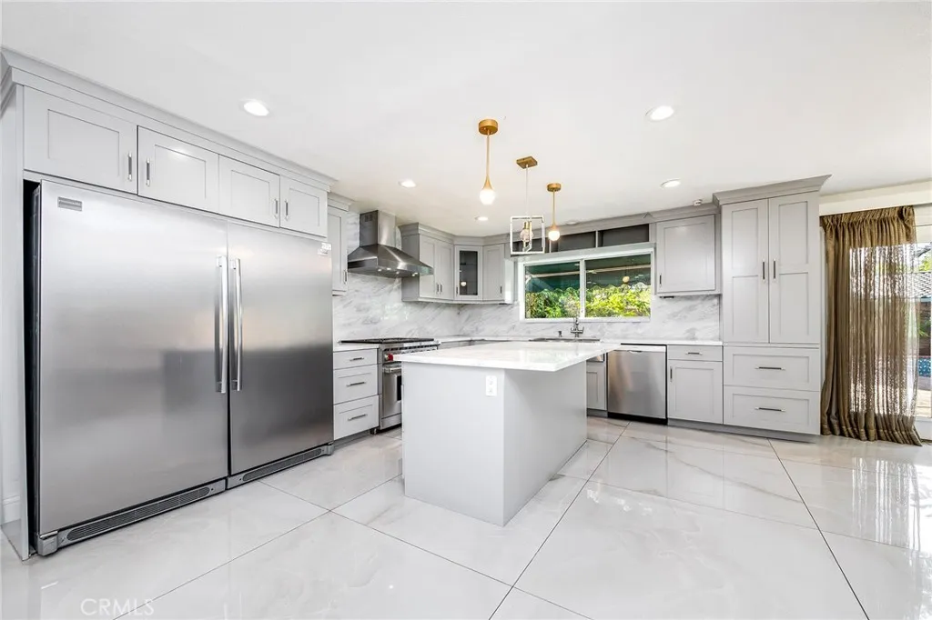 19314 Yolie, Tarzana, California 91356 home-pic-0