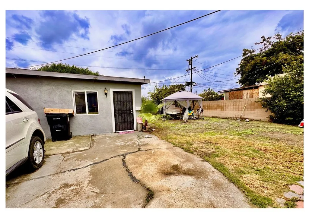 10347 Kalmia Street, Los Angeles, California 90002 home-pic-30