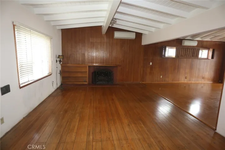 5624 E Vernon Street, Long Beach, California 90815
