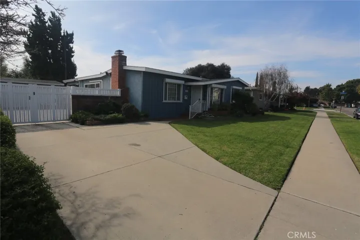 5624 E Vernon Street, Long Beach, California 90815