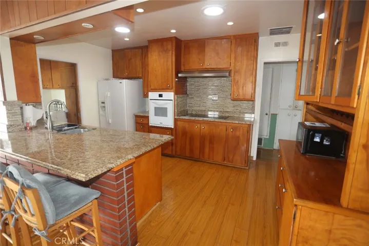 5624 E Vernon Street, Long Beach, California 90815