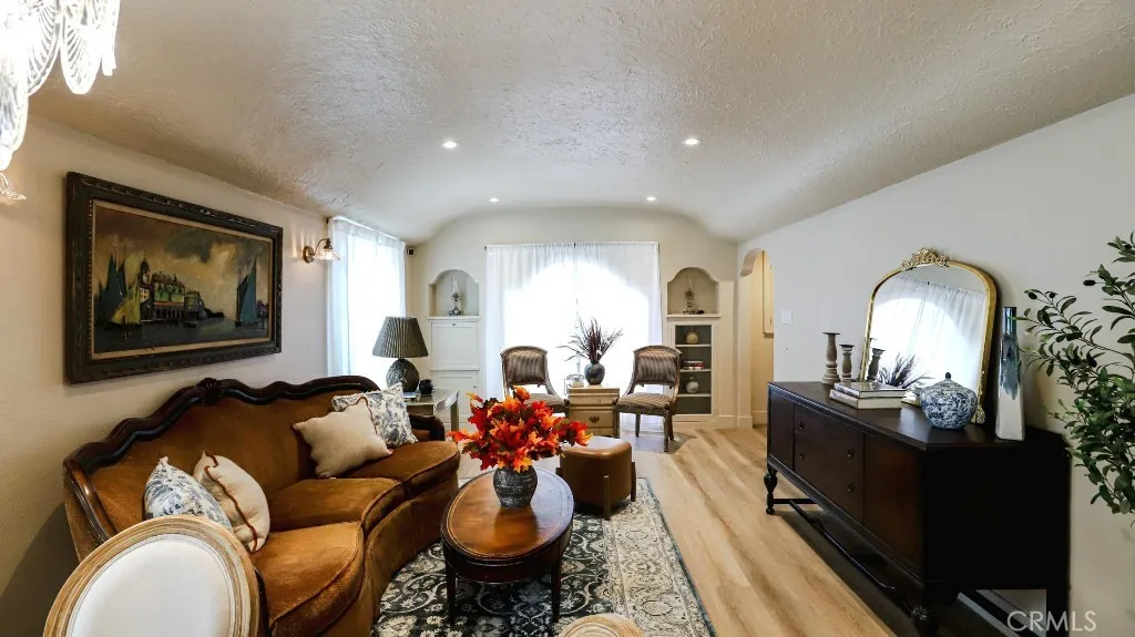 6764 Lemon, Long Beach, California 90805 home-pic-12