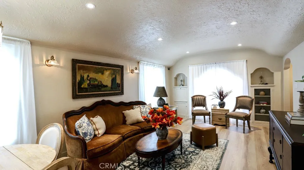 6764 Lemon, Long Beach, California 90805 home-pic-11