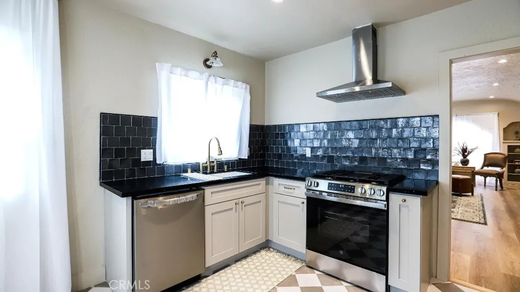 6764 Lemon, Long Beach, California 90805 home-pic-21