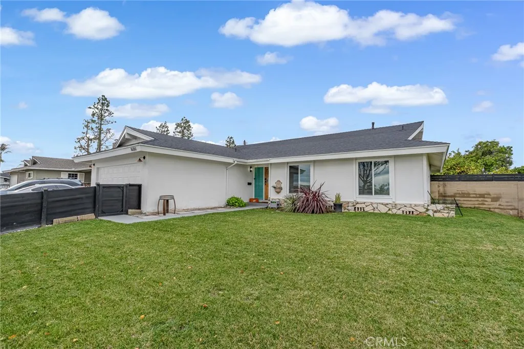 16261 Sher Lane, Huntington Beach, California 92647 home-pic-8