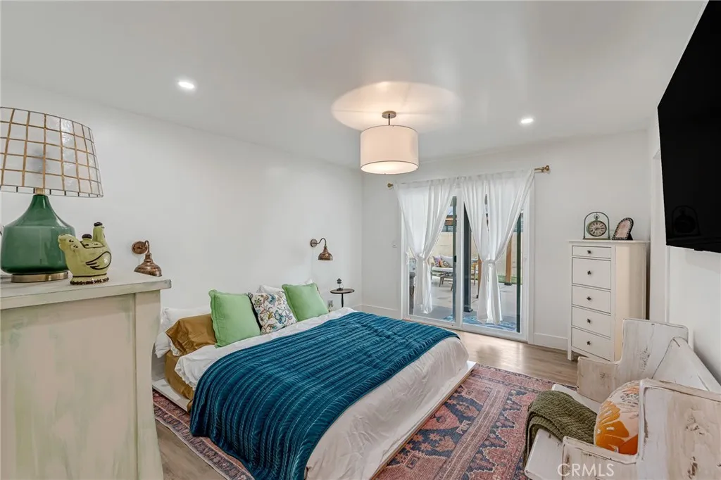 16261 Sher Lane, Huntington Beach, California 92647 home-pic-29
