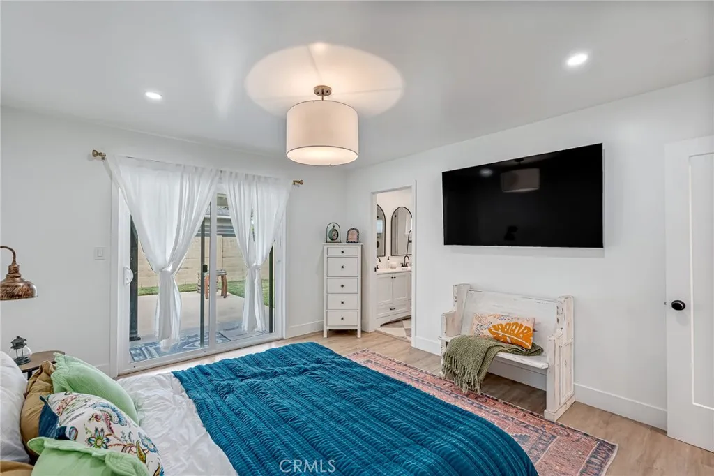 16261 Sher Lane, Huntington Beach, California 92647 home-pic-31