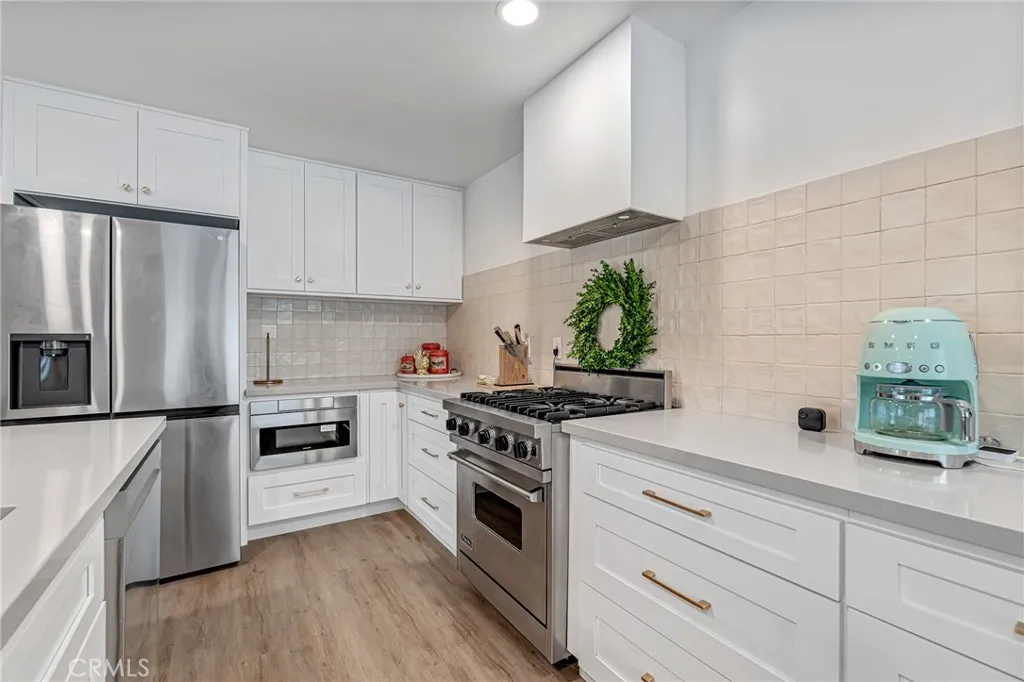 16261 Sher Lane, Huntington Beach, California 92647 home-pic-17