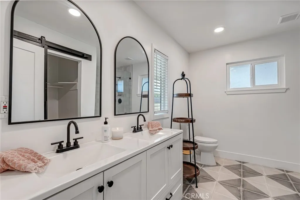 16261 Sher Lane, Huntington Beach, California 92647 home-pic-32