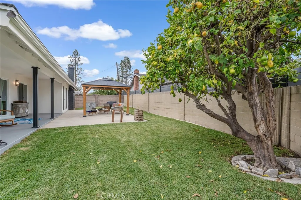 16261 Sher Lane, Huntington Beach, California 92647 home-pic-46
