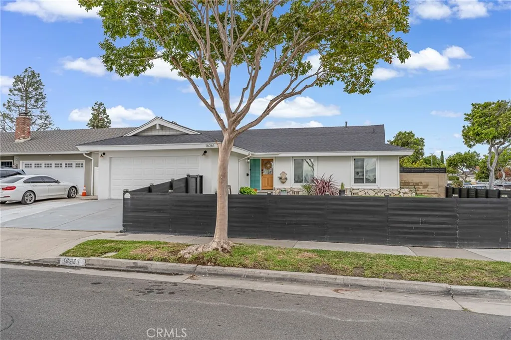 16261 Sher Lane, Huntington Beach, California 92647 home-pic-3