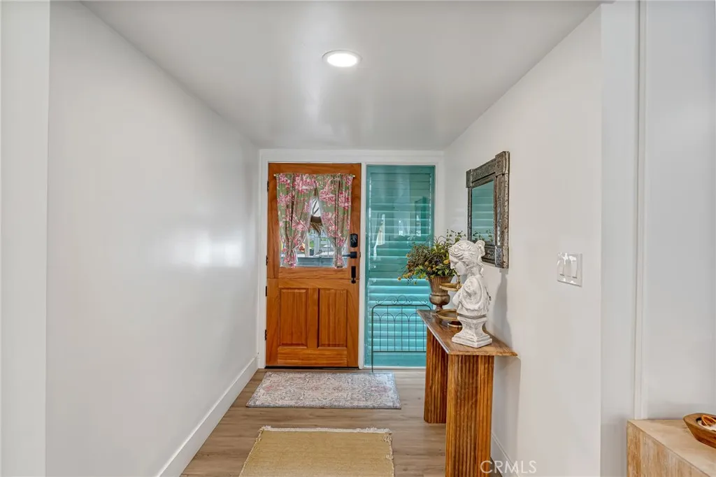 16261 Sher Lane, Huntington Beach, California 92647 home-pic-11