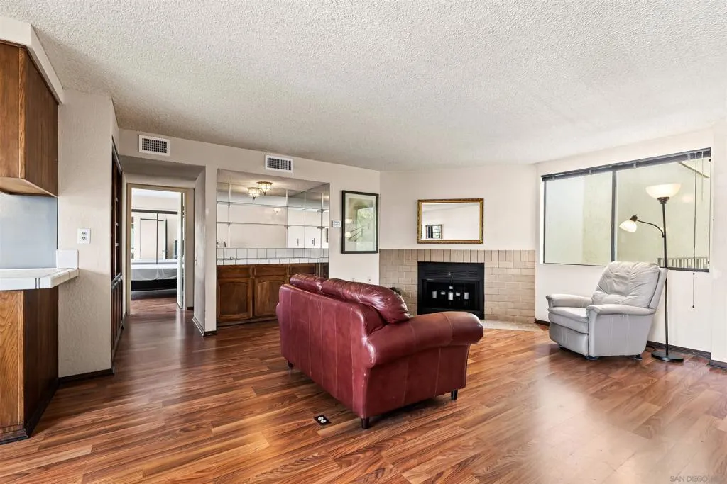 1263 Robinson Avenue 13, San Diego, California 92103 home-pic-12