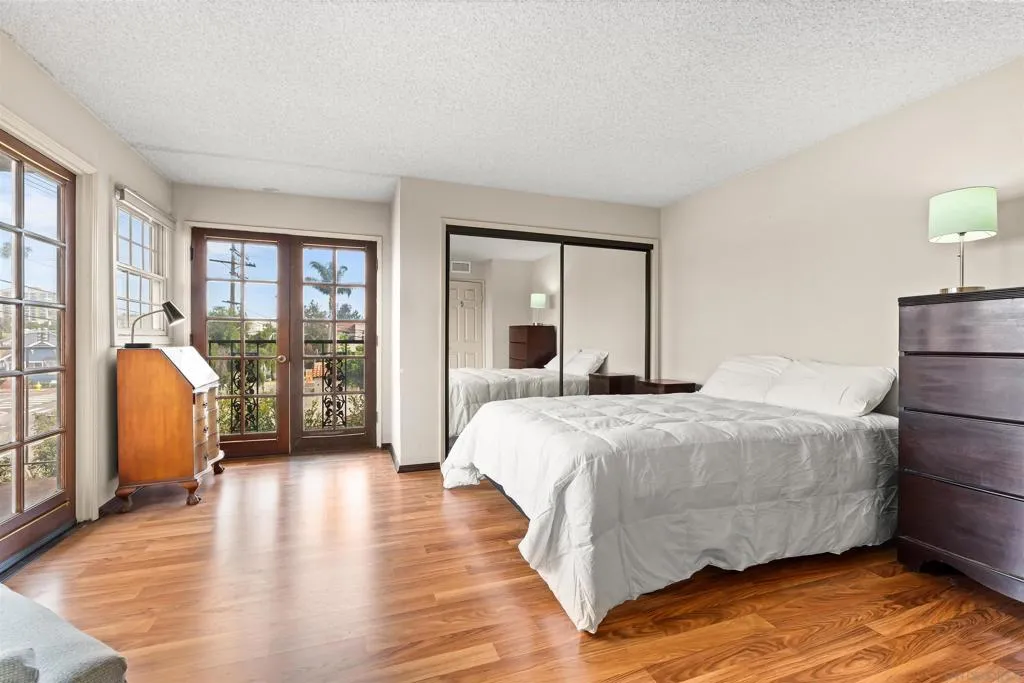 1263 Robinson Avenue 13, San Diego, California 92103 home-pic-16