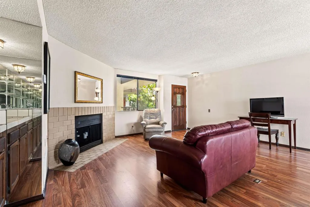1263 Robinson Avenue 13, San Diego, California 92103 home-pic-14