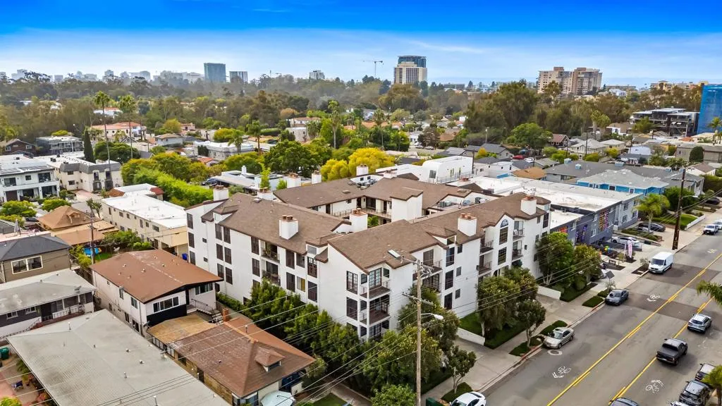 1263 Robinson Avenue 13, San Diego, California 92103 home-pic-36