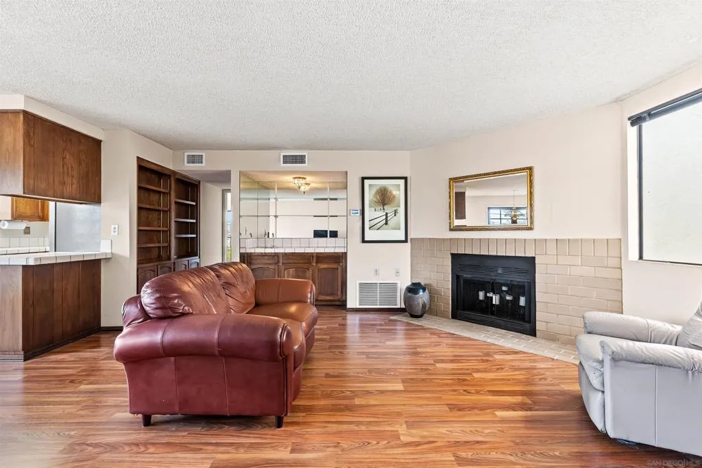 1263 Robinson Avenue 13, San Diego, California 92103 home-pic-3