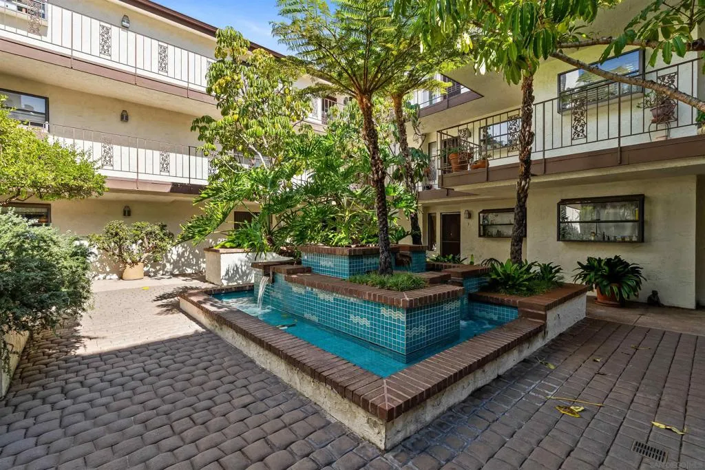 1263 Robinson Avenue 13, San Diego, California 92103 home-pic-28