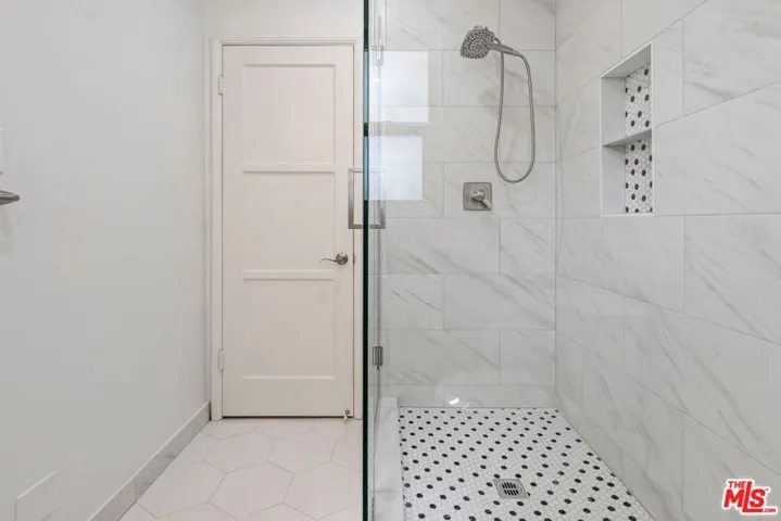 1252 N Crescent Heights Boulevard 3, West Hollywood, California 90046