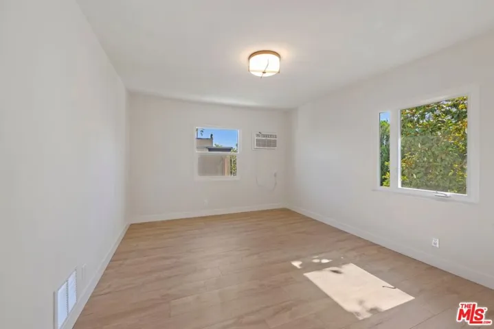 1252 N Crescent Heights Boulevard 3, West Hollywood, California 90046