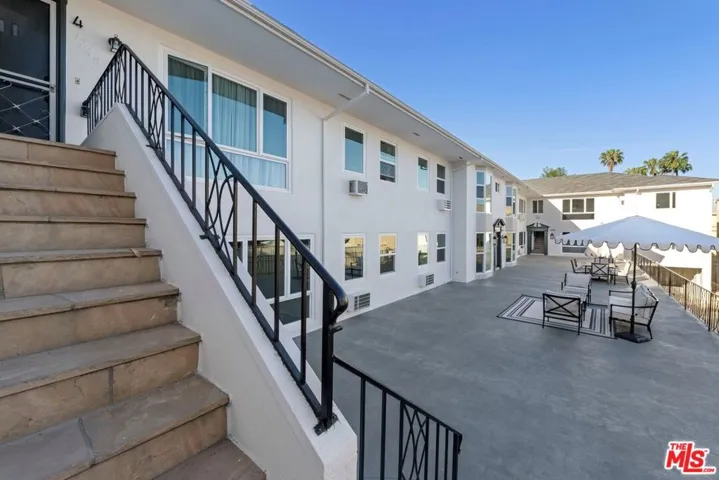 1252 N Crescent Heights Boulevard 3, West Hollywood, California 90046