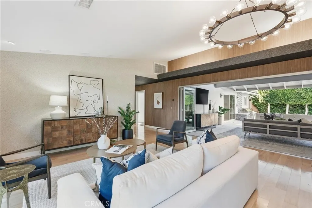 1205 Bryant, Long Beach, California 90815 home-pic-7