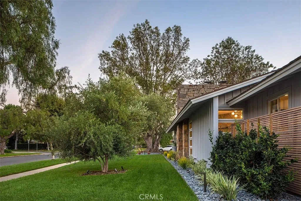 1205 Bryant, Long Beach, California 90815 home-pic-62