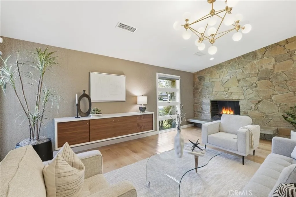 1205 Bryant, Long Beach, California 90815 home-pic-10