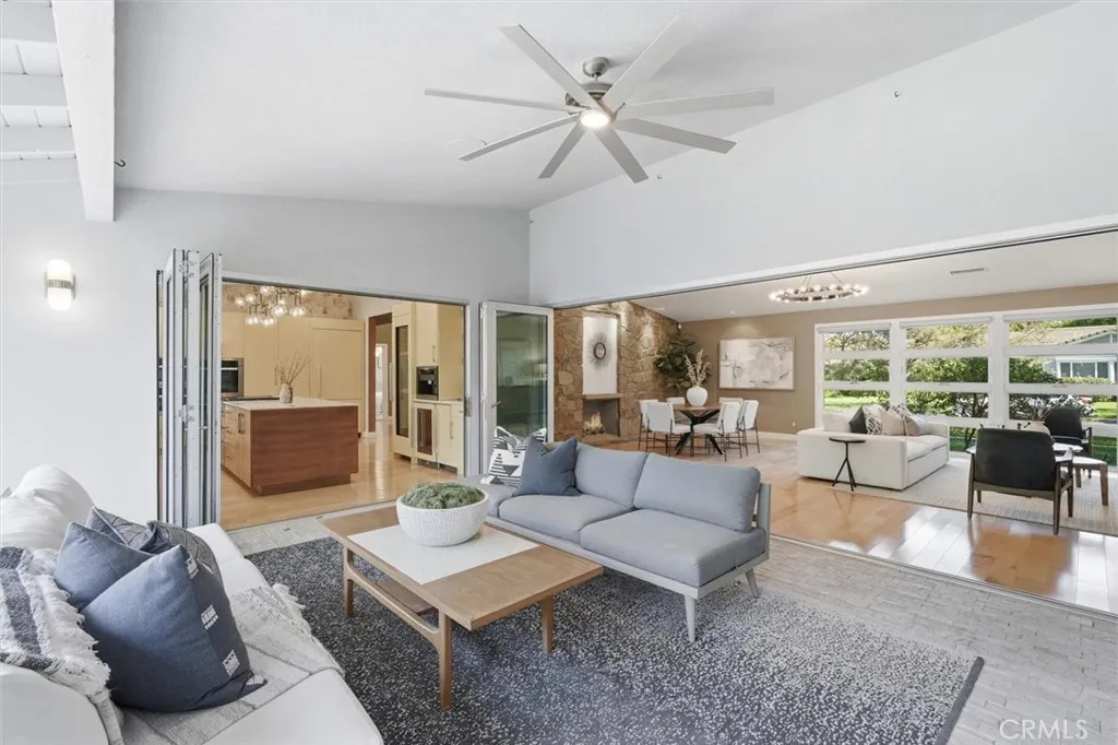 1205 Bryant, Long Beach, California 90815 home-pic-20