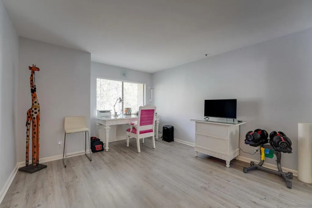 5745 Friars Road 107, San Diego, California 92110 home-pic-17